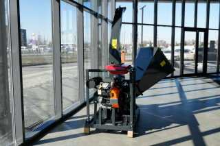 Бензиновый измельчитель веток BX-62B