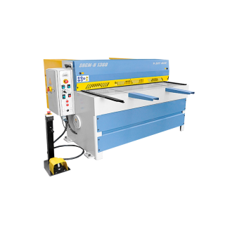 Гильотинные ножницы с электроприводом SRGM-H 1360x3