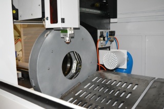 Оптоволоконный лазер для резки труб XTC-T230/1000 Raycus