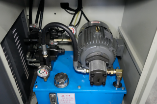 Гидравлическая гильотина для шпона MD310