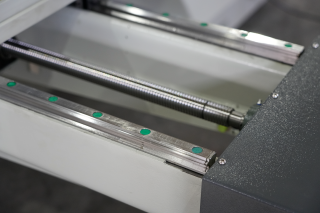 Гидравлическая гильотина для шпона MD310