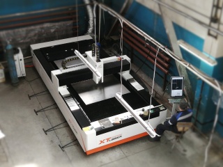 Оптоволоконный лазерный резак по металлу XTC-1530H/1000 Max