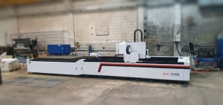 Оптоволоконный лазерный станок для резки металла XTC-1530E/1500 Max