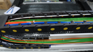 Оптоволоконный станок для резки металла XTC-1530H/3000 Raycus/Reci