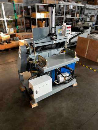 Шипорезный станок для ящичного шипа ТS600