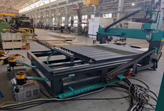 Фрезерный станок с ЧПУ TS 2040 ATC R (С поворотным шпинделем)