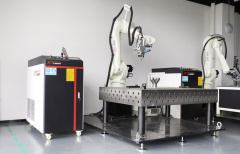Роботизированный комплекс лазерной сварки металла ROBOT XTW-2000/Raycus