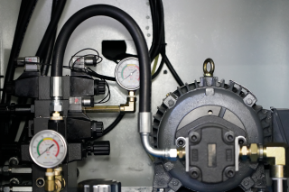 Гидравлическая гильотина для шпона MD310