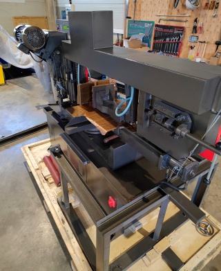 Полуавтоматический ленточнопильный станок  с поворотной рамой MetMachine LSZ2233-0000T0