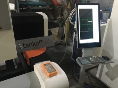 Оптоволоконный лазер для резки листов и труб со сменным столом LF3015GCR/3000 IPG