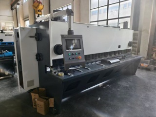 Гидравлическая гильотина QC11K-8x3200