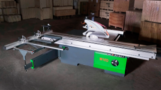 Форматно-раскроечный станок с роликовой кареткой и наклоном пилы W10D