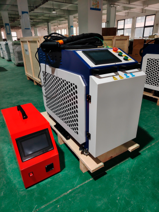 Оптоволоконный лазерный сварочный аппарат + лазерный очиститель + лазерный резак 4 в 1  LWC-3000/Raycus