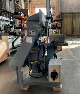 Шипорезный станок для ящичного шипа ТS600