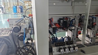 Автоматический кромкооблицовочный станок ZY-B1822(JC)