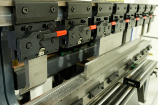 Электрический листогибочный пресс EPP 70/2500 4 axis