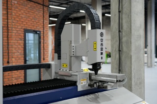 Высокоскоростной лазерный труборез LPC80-B5-CF6000/3000 Raycus