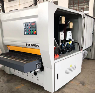 Широкоформатный калибровально-шлифовальный станок B-R-RP1300