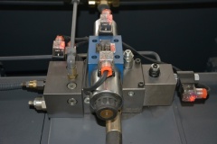Гидравлический листогибочный пресс c контроллером HPJ 32100