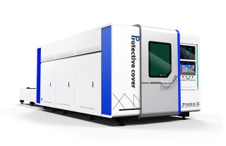 Оптоволоконный лазерный станок для резки металла в защитной кабине TC-P3015/4000 Raycus