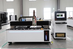 Установка оптоволоконной лазерной резки металла  XTC-1530W/2500 IPG