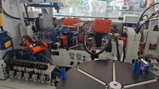 Автоматический кромкооблицовочный станок ZY-B1822(JC)