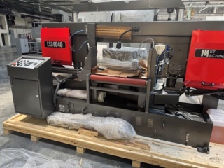 Полуавтоматический ленточнопильный станок с поворотной рамой LSZ4040-N000T0