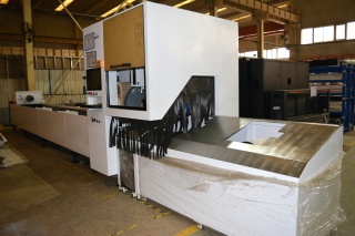 Оптоволоконная установка лазерной резки труб XTC-T60020/750 Raycus