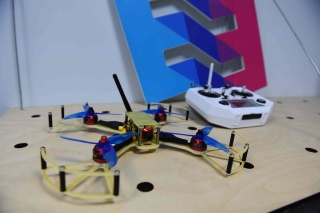 Образовательный набор квадрокоптера EDDRON First (на разъемах)