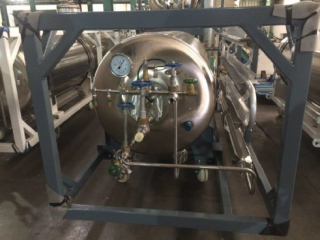 Горизонтальный криоцилиндр для азота и кислорода ГХК-Г-0,5/2,5-25