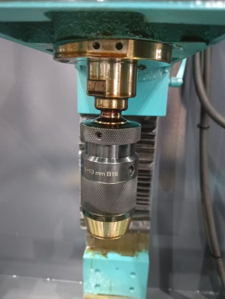 Фрезерный станок с ЧПУ FM-20 CNC