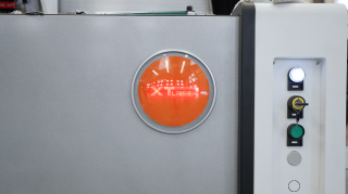 Оптоволоконный лазерный станок по металлу XTC-1530H/1500 Raycus