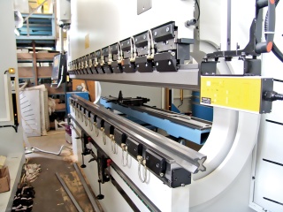 Листогибочный гидравлический пресс Power Bend FALCON 4100/135