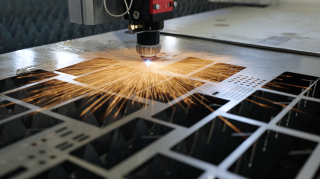 Тренажерный комплекс по производственным технологиям «Оптоволоконный станок для резки металла»