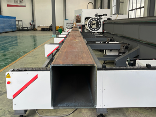 Оптоволоконный лазерный труборез HGTECH TS550-1212-3C/12000 Raycus