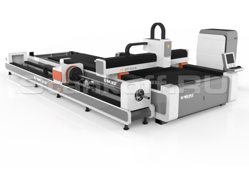 Волоконный лазерный станок для резки листов и труб со сменным столом LF3015GCR/1500 IPG