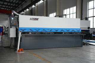 Гидравлическая маятниковая гильотина QC12K-6x2500
