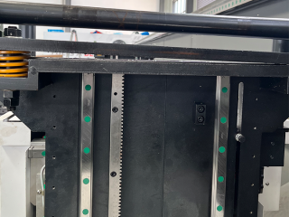 Оптоволоконный лазерный труборез HGTECH TS550-1212-3C/12000 Raycus