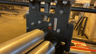 Вальцовочный станок трех-валковый ручной RM-550x6